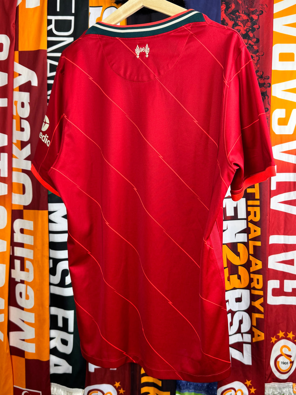 FC Liverpool 2021/2022 Sezonu İç Saha Forması, L Beden