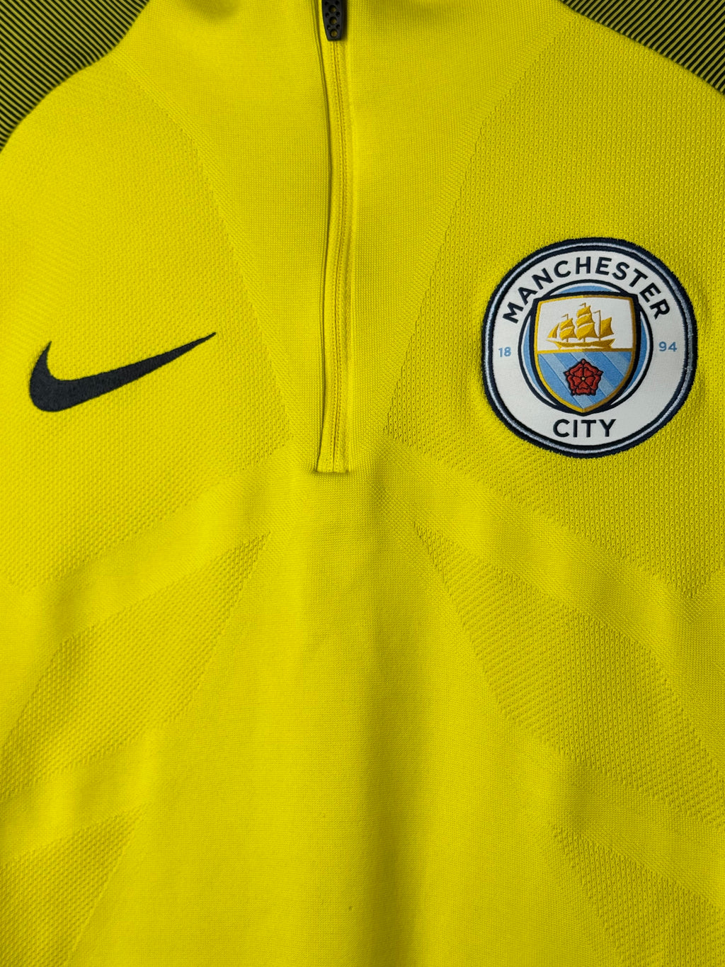 Manchester City Trainingsshirt Strike Drill Gr. S