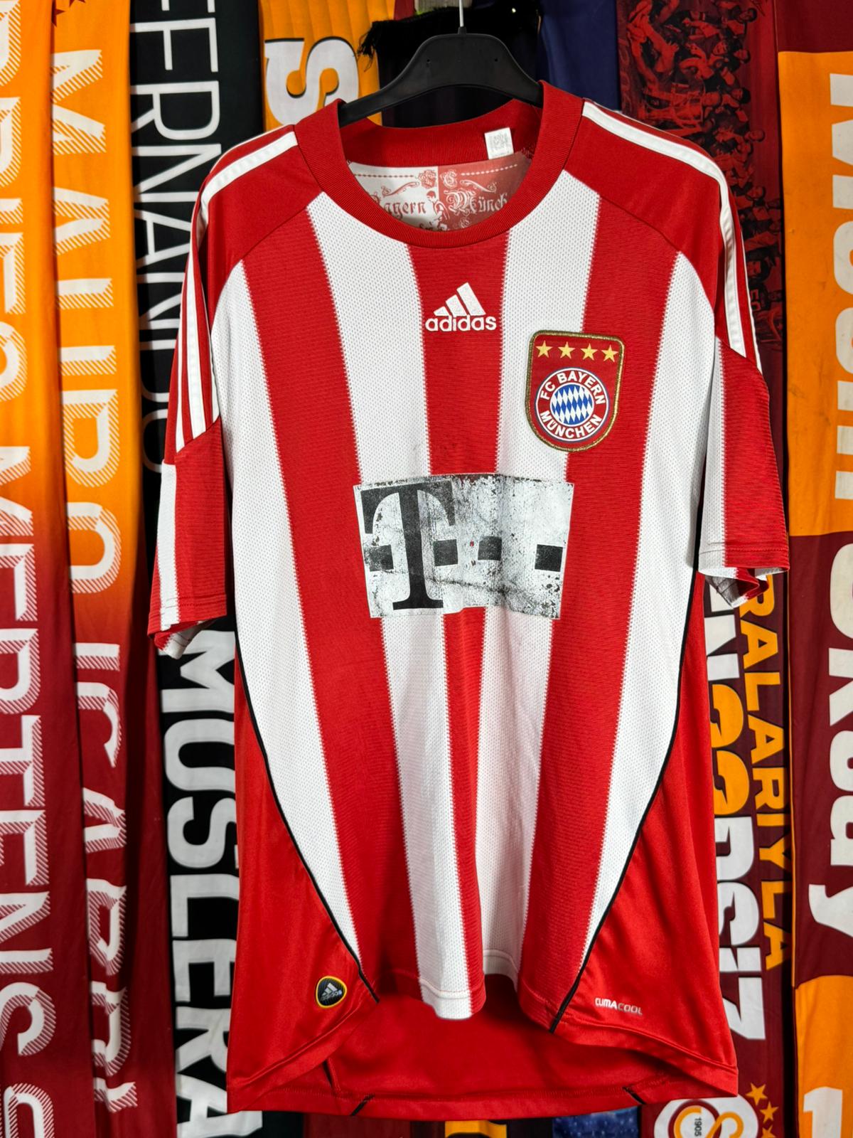 FC Bayern München Heimtrikot 2010/2011 Gr. M